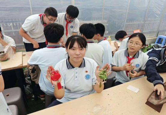 60e7c3f5f2d48e2212198daaac586f5f